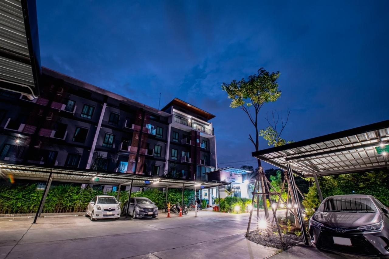 The Living Hotel Samutprakan Bang Bo Dış mekan fotoğraf